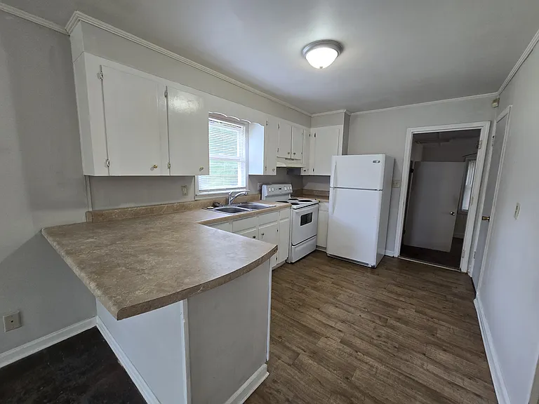 3257 Ohara Dr N — Photo 9