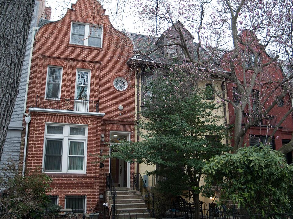 Historic pre war 1900 building - Unit #3