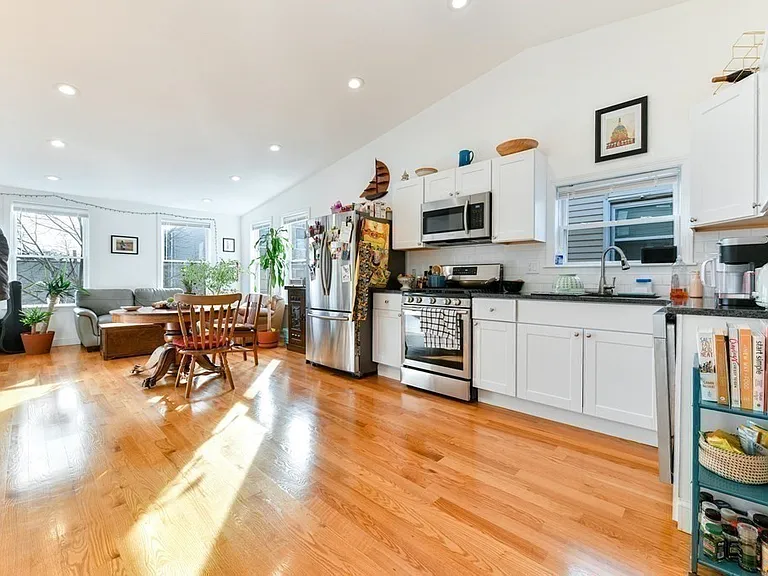 236 Havre St #3 — Photo 1
