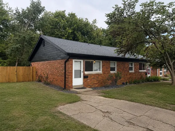 902 N Fairlawn Cir W #902, Evansville, IN 47711