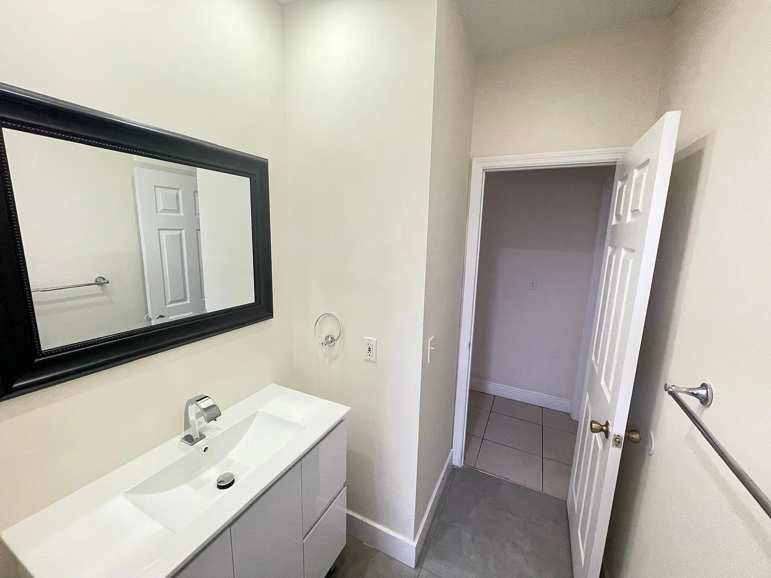 3 bed, 1777 sqft, $3,500 — Photo 3