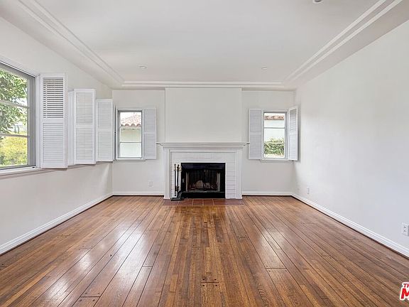 5th image of 1287 Holmby Ave