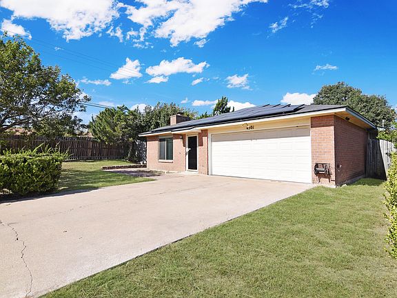 3rd image of 4501 Lago Cir