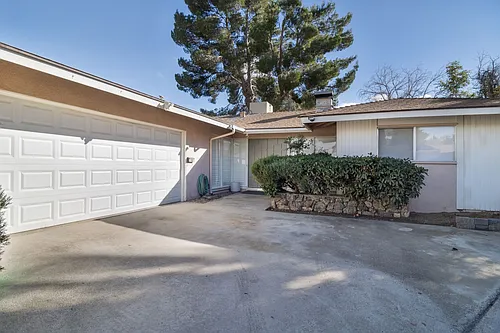 14236 Oxford Pl Photo 1