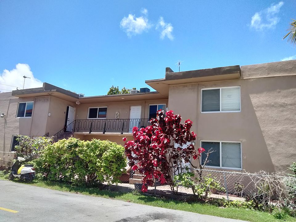 1st image of 460 SW 7th St