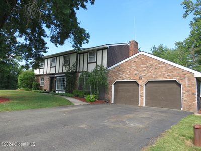 19 Red Oak Lane, Rensselaer, NY, 12144