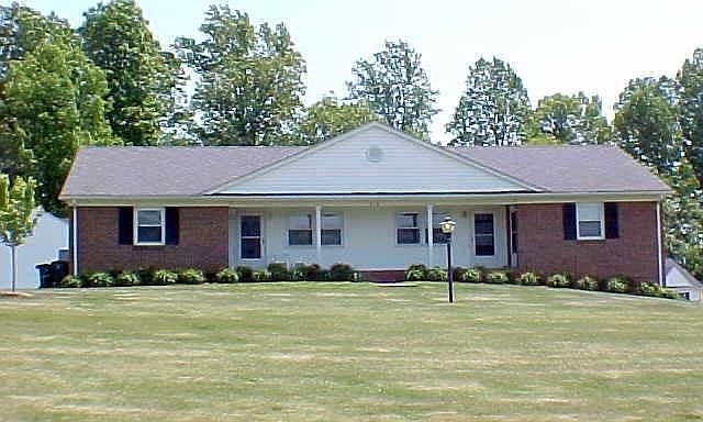 1st image of 310 Breezewood Dr APT 6