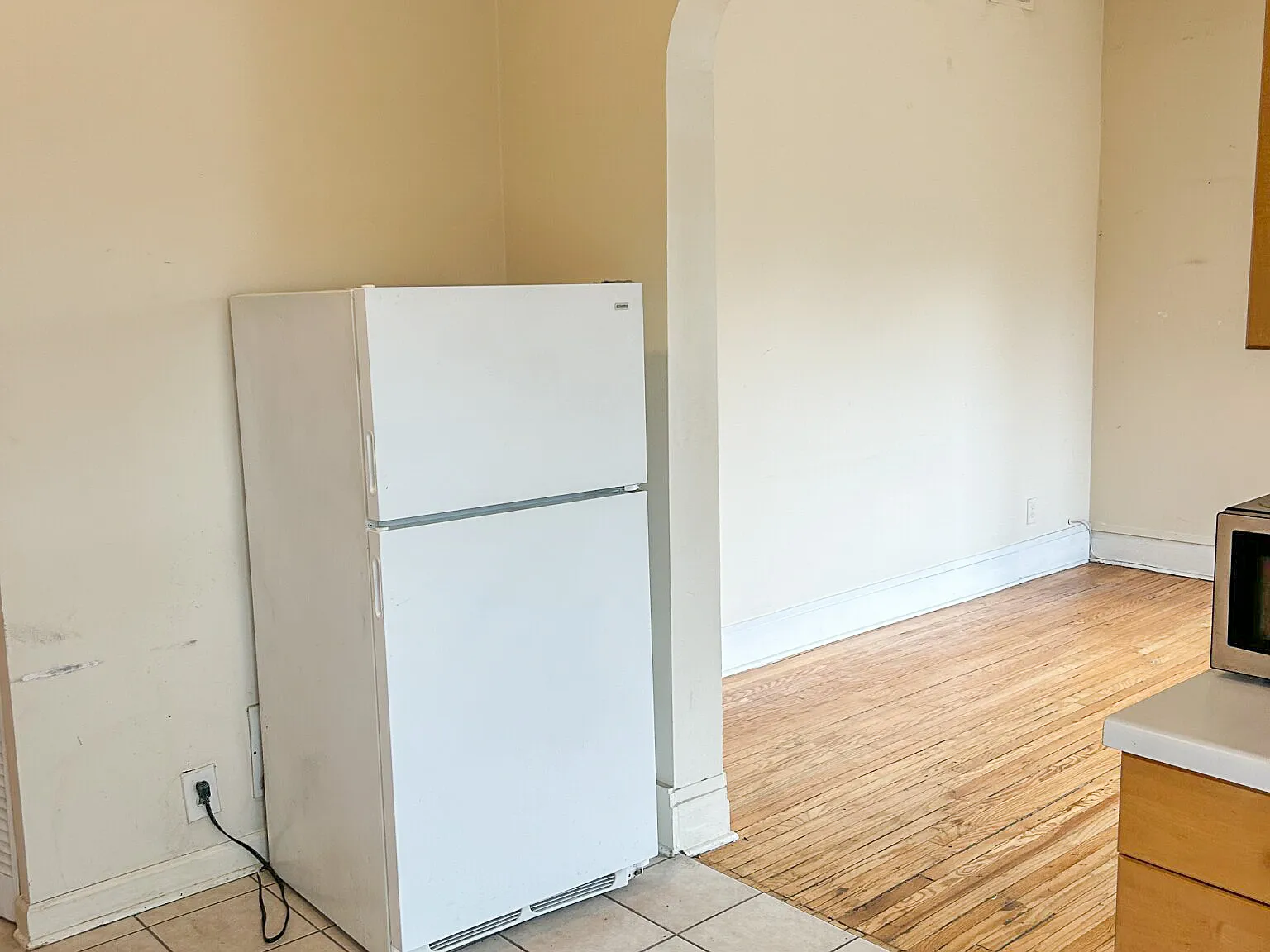 2 bed, 1000 sqft, $2,750 — Photo 3