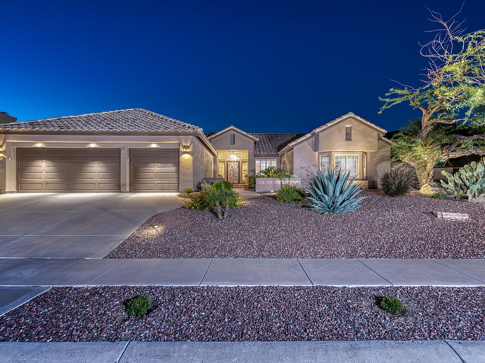 1st image of 2450 E Desert Flower Ln