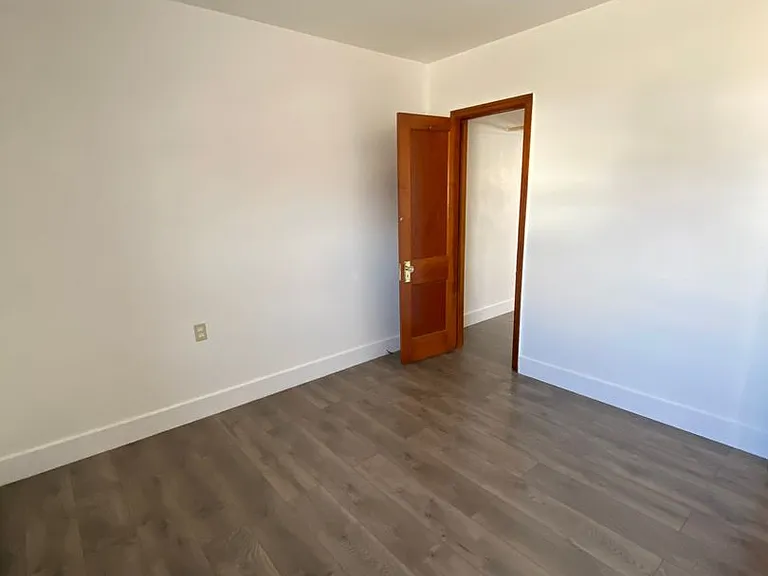 604 F Ave — Photo 6