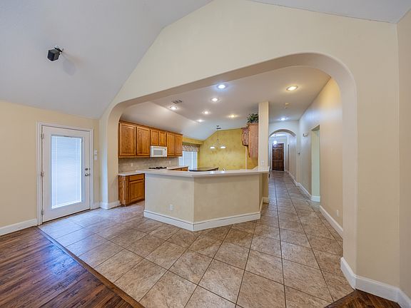5th image of 6366 Shadywood Dr