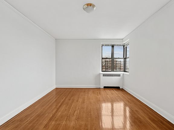 4th image of 2175 Cedar Ave APT 5G