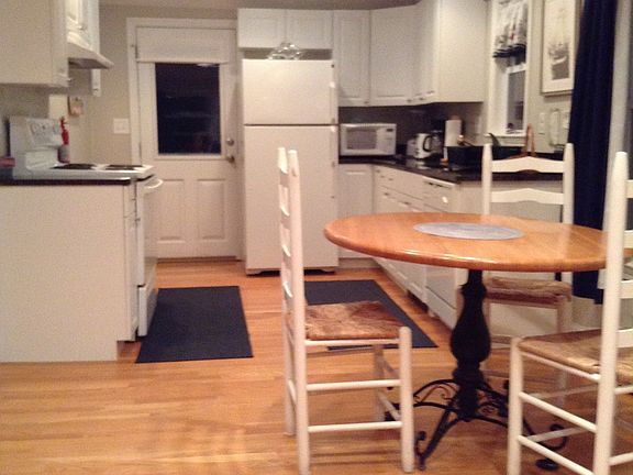 5th image of 135 Granite St #2