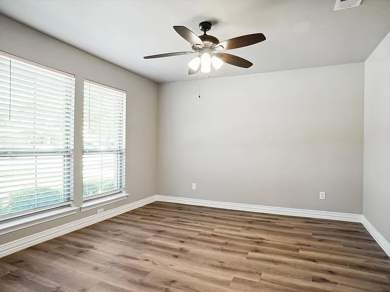 122 Elm Ln — Photo 10