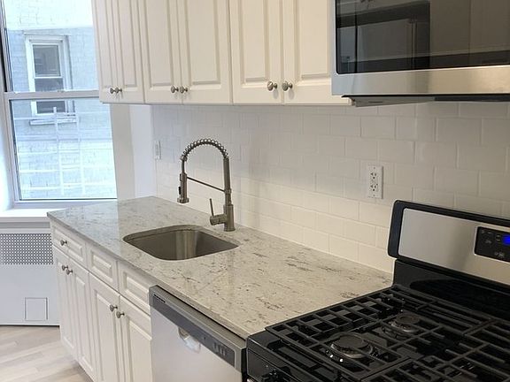 5th image of 1775 E 18th St APT 2N