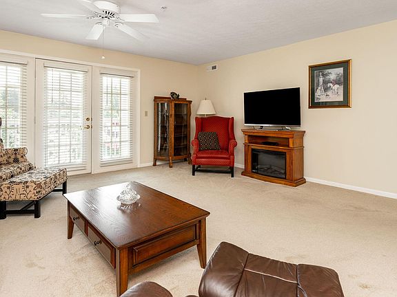 5th image of 5935 N High St APT 305