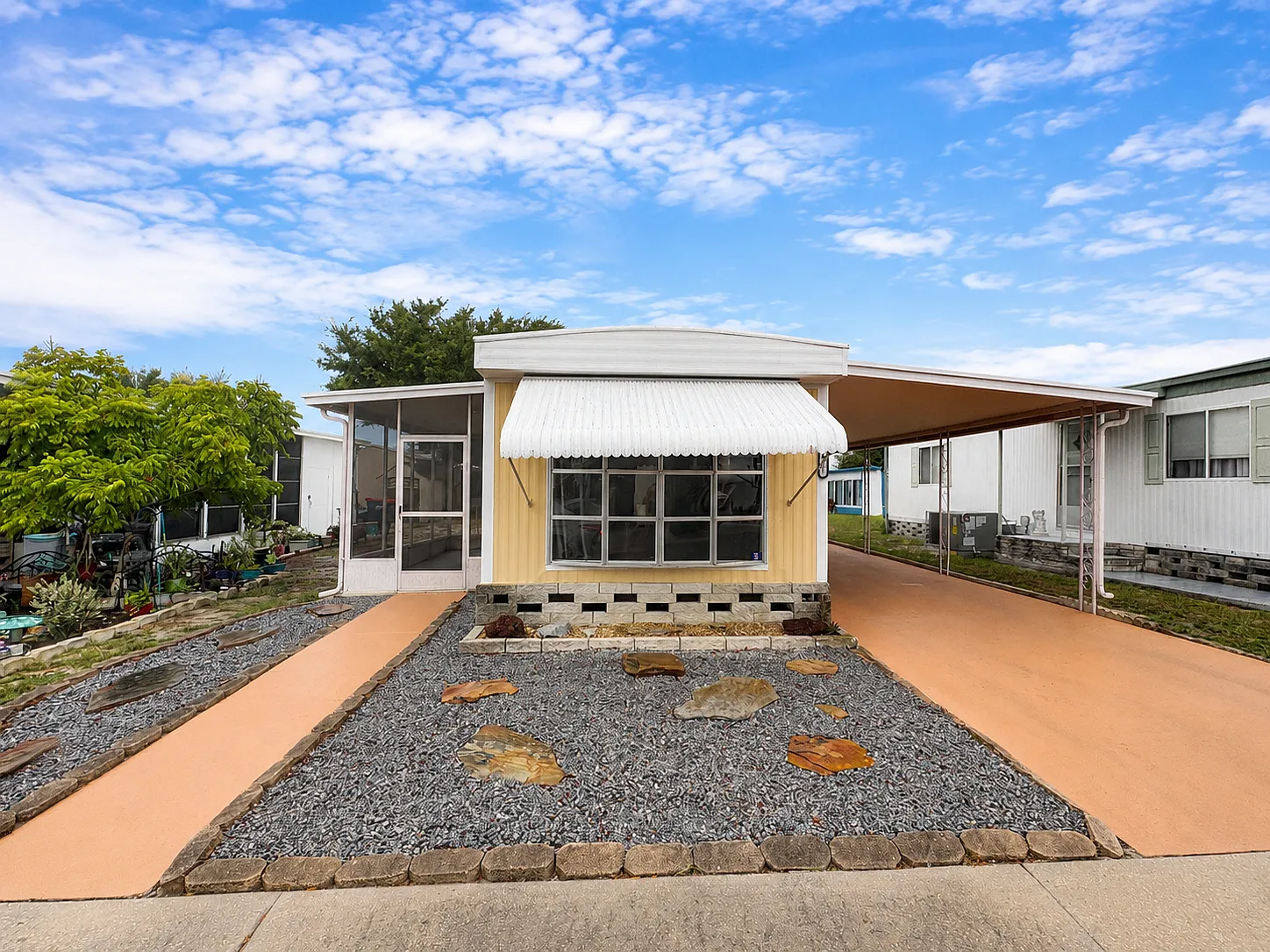 7417 Fast Ln — Photo 2