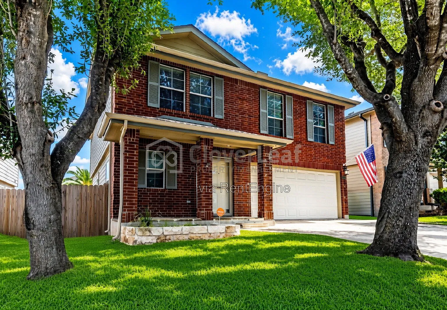 3 bed, 2.5 bath, 1958 sqft, $1,925 — Photo 1