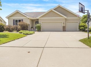 831 Shooting Star Cir, Deforest, WI 53532