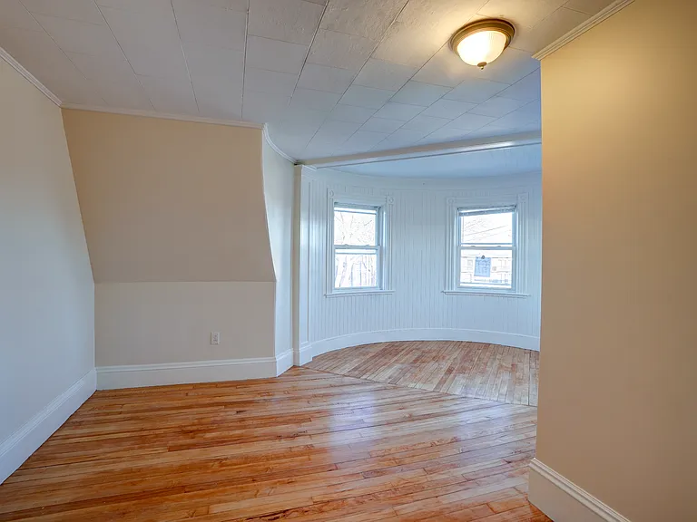 11 French St #5 — Photo 9