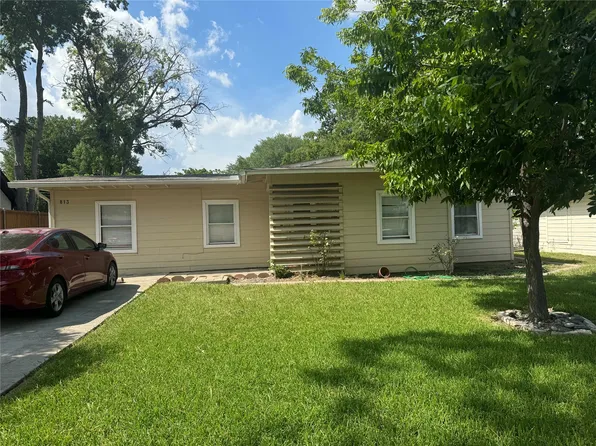 813 Travis St, Garland, TX 75040