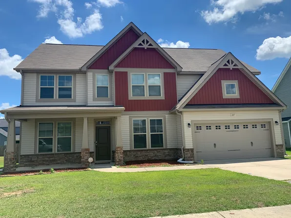 205 Tipperary St, Raeford, NC 28376