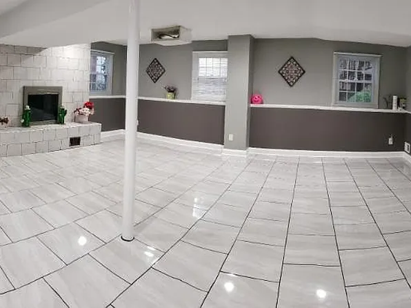 10208 Greenside Dr, Cockeysville, MD 21030