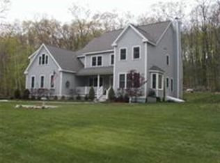 127 Maple St, Stow, MA 01775