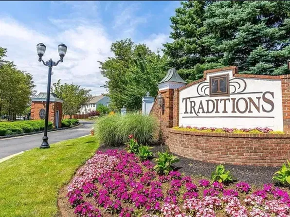 225 Lucy Ct, South Plainfield, NJ 07080