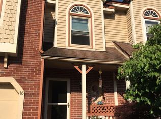 16 Sturbridge Ln, Chesterbrook, PA 19087