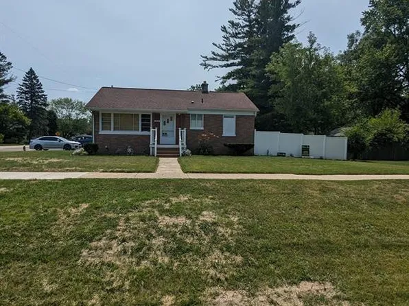 5344 Lapeer Rd, Burton, MI 48509
