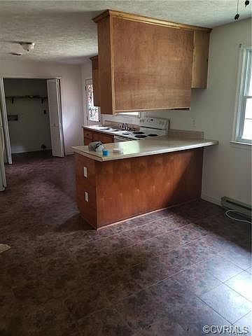 2nd image of 447 Holly Hill Dr