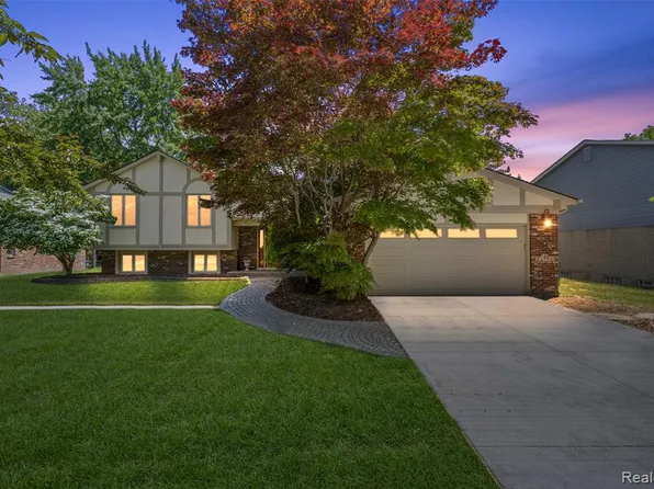 2981 Powderhorn Ridge Rd, Rochester Hills, MI 48309