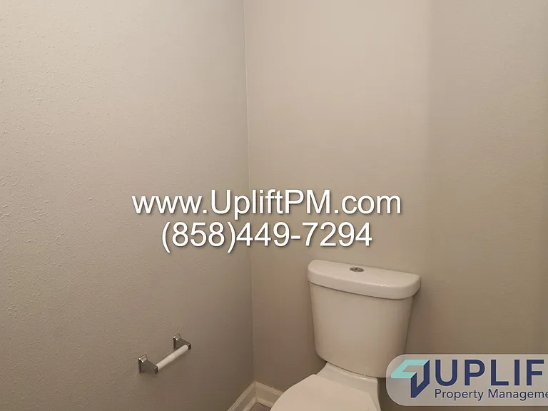 1337 Serena Cir #2 — Photo 27