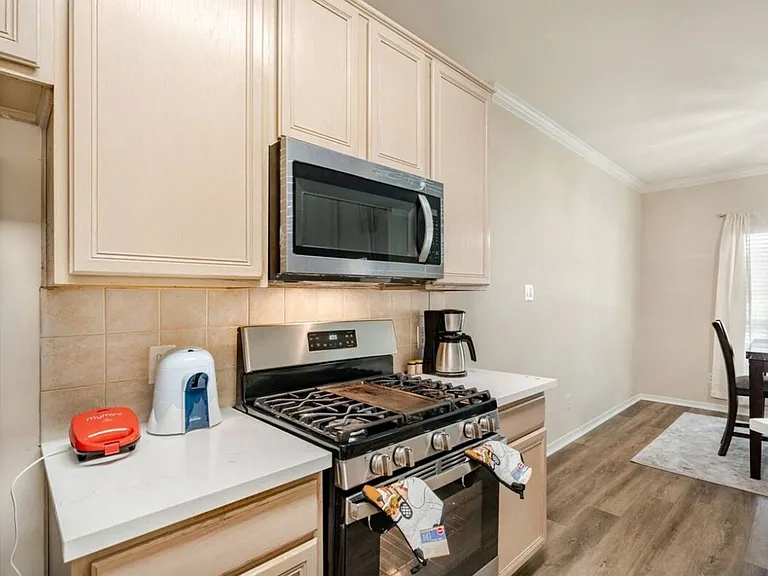 13674 Garden Grove Ct — Photo 14
