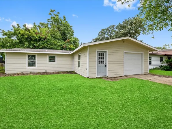 3513 Palm Ave, Texas City, TX 77590