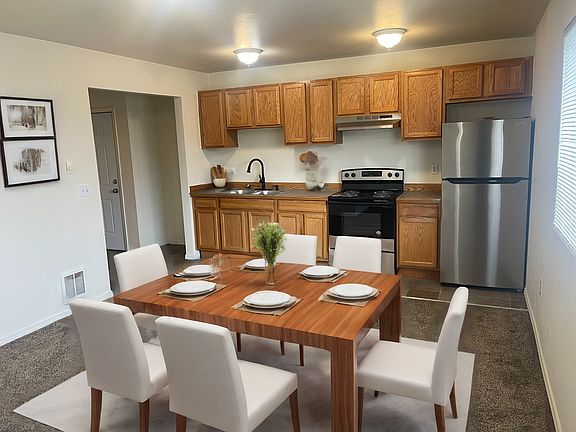 3rd image of 1405 N Lincoln St APT 14