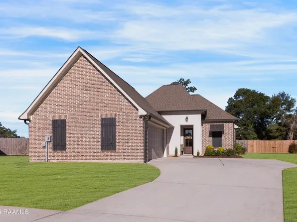 111 Tamer Ave, Carencro, LA 70520
