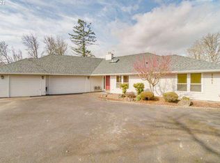 2481 NE Nicki Ct, Hillsboro, OR