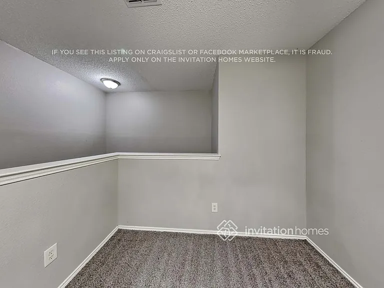 1013 Manassas Dr — Photo 8