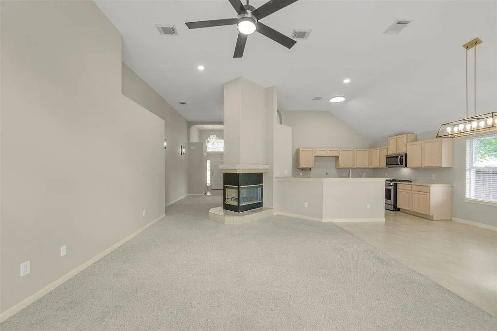 19254 Dillsbury Court in Katy, TX 77449 — Photo 2