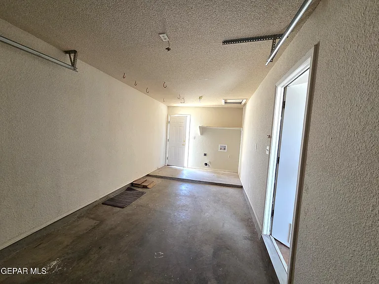 2304 Tierra Serena Rd — Photo 24