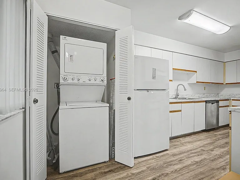 15575 Miami Lakeway N #206 — Photo 12