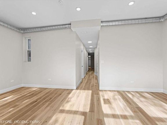 3rd image of 8915 S Commercial Ave #1M