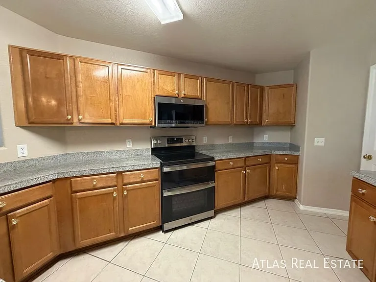1925 S McConnell Dr — Photo 20