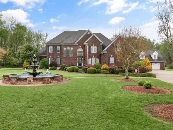 6368 W North St #97, Elm City, NC 27822