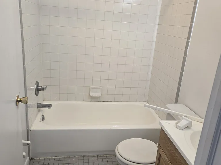 3609 N 21st St — Photo 10