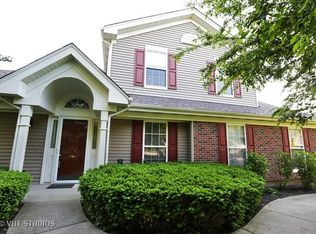 2140 Peach Tree Ln, Algonquin, IL 60102