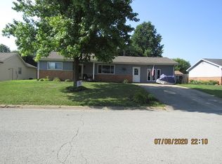 201 Regency Pl, Connersville, IN 47331