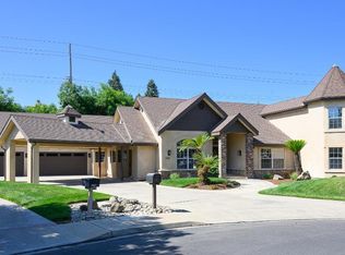 339 E Oak View Ave, Visalia, CA 93277